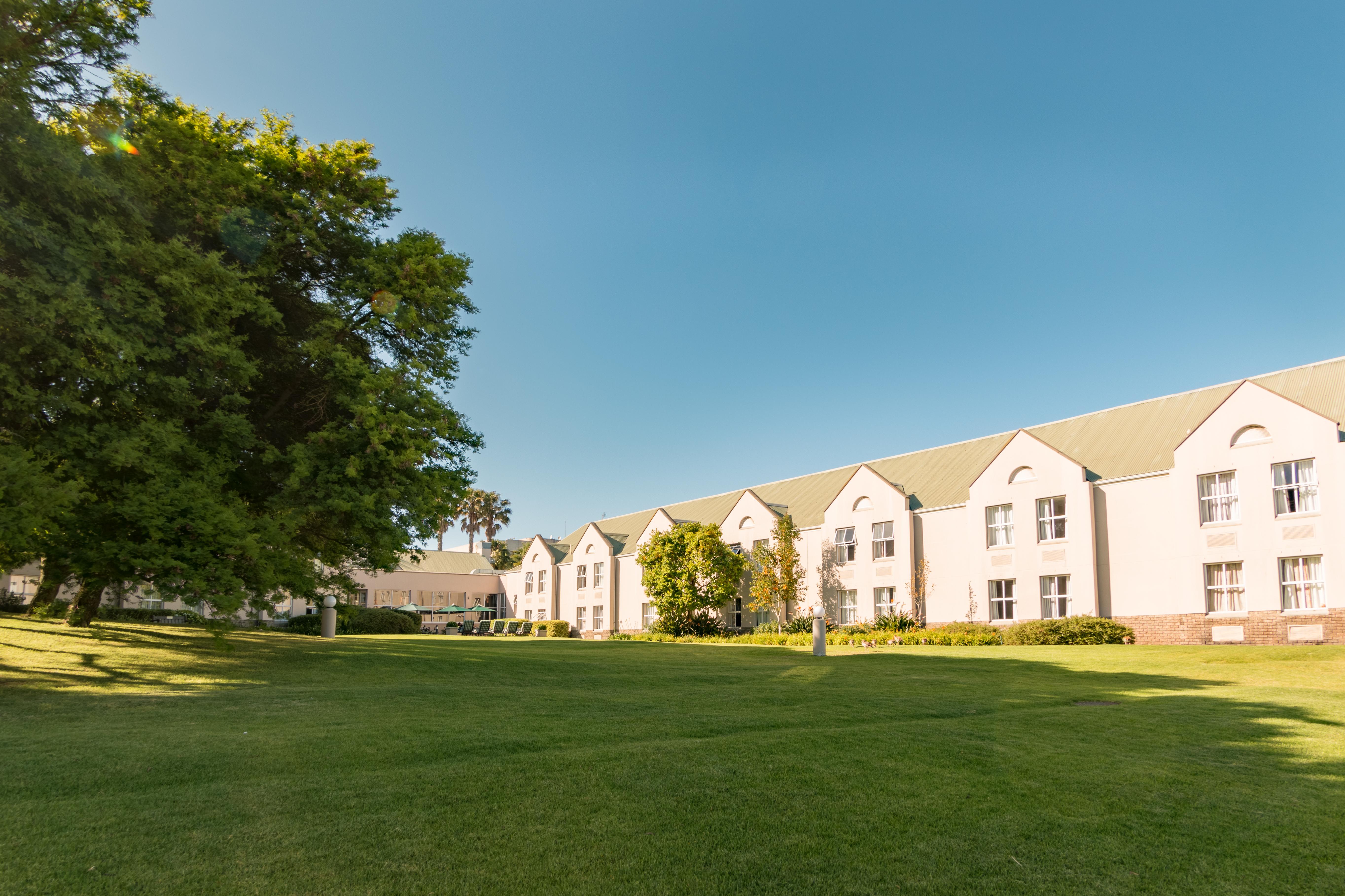 Town Hotel Bellville