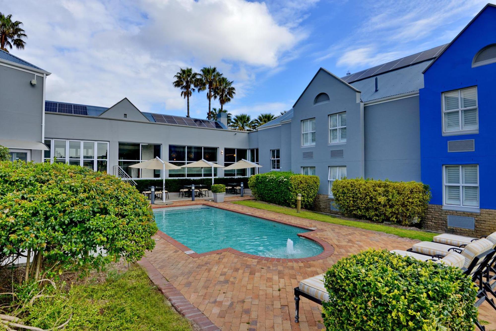 Town Hotel Bellville